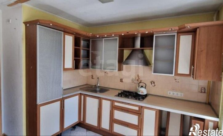 3-комн квартира Феодосия, улица Вити Коробкова, 14