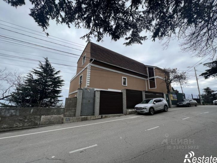 2-комн квартира Алупка, улица Ленина, 9А