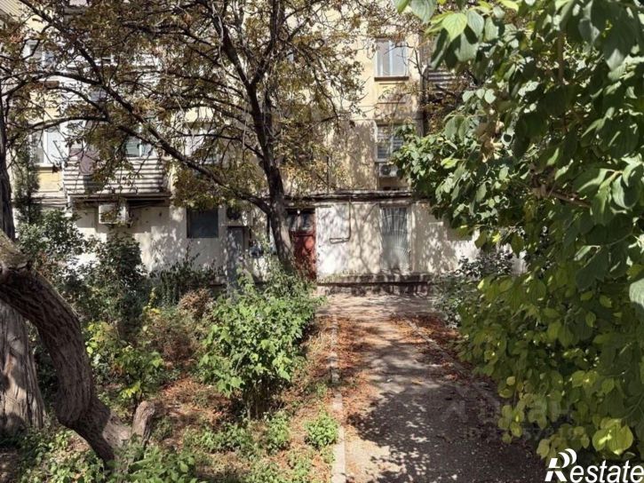 2-комн квартира г Севастополь, г Севастополь, ул Олега Кошевого
