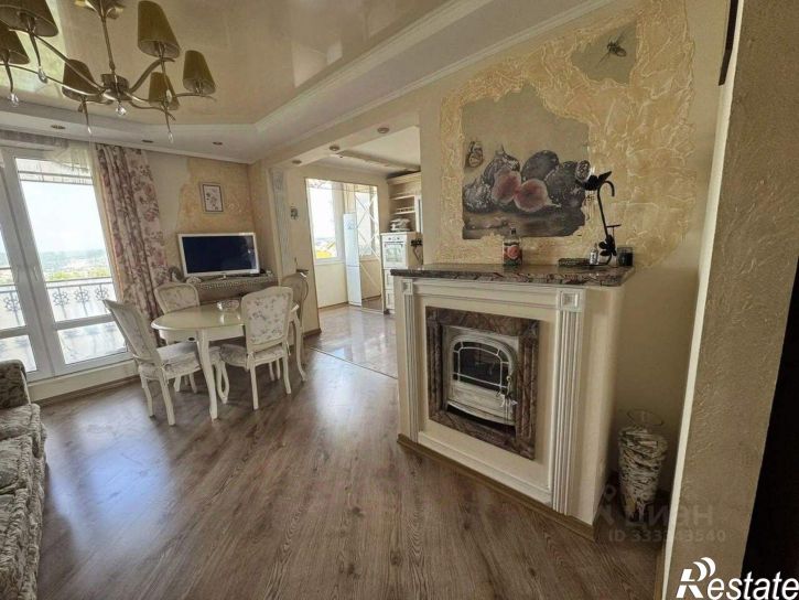 3-комн квартира улица Генерала Жидилова, 11