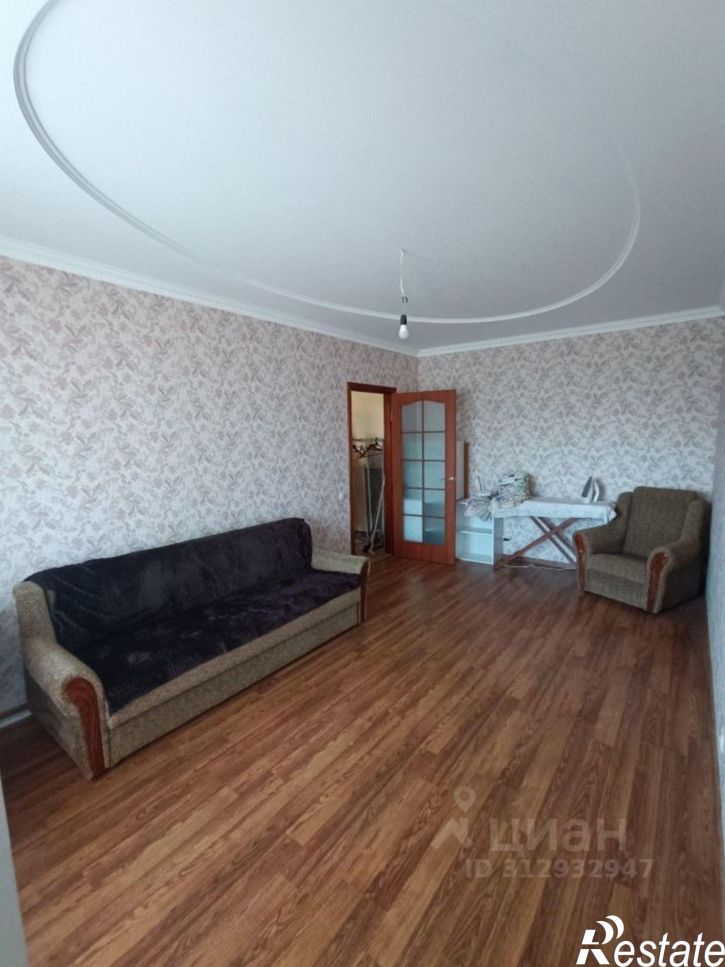 2-комн квартира 3-й микрорайон, 92,  д. 92