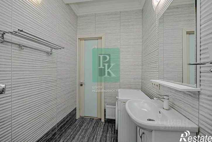 3-комн квартира ул Челнокова, 19,  д. 19