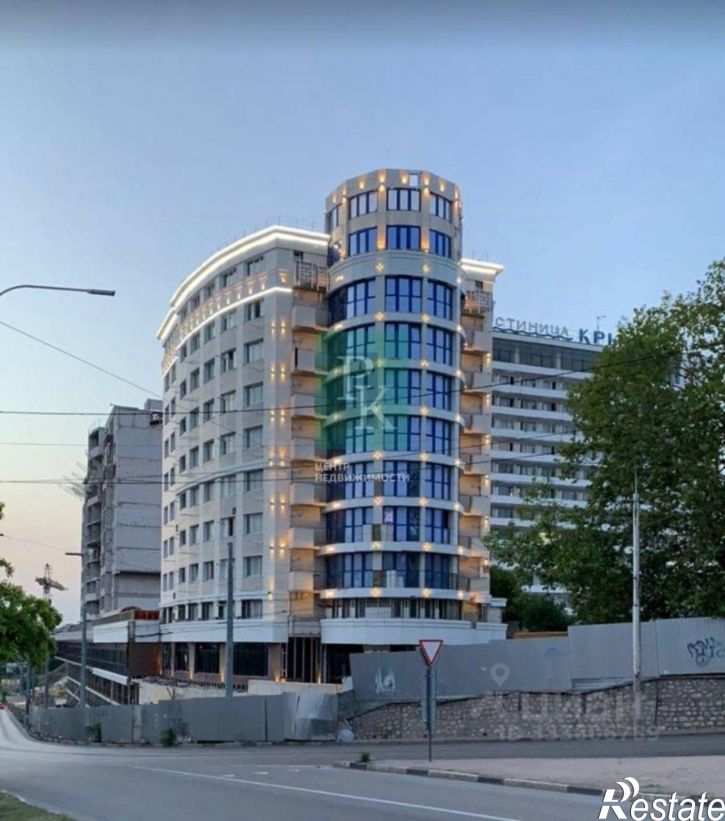 3-комн квартира пл Восставших, 26,  д. 26