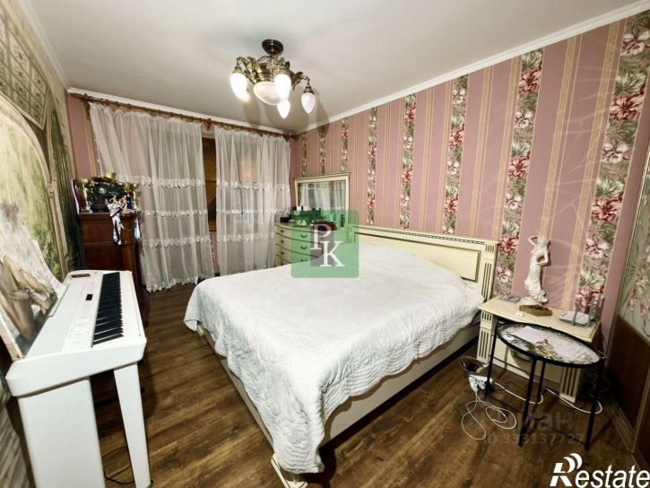 4-комн квартира ул Вакуленчука, 21,  д. 21