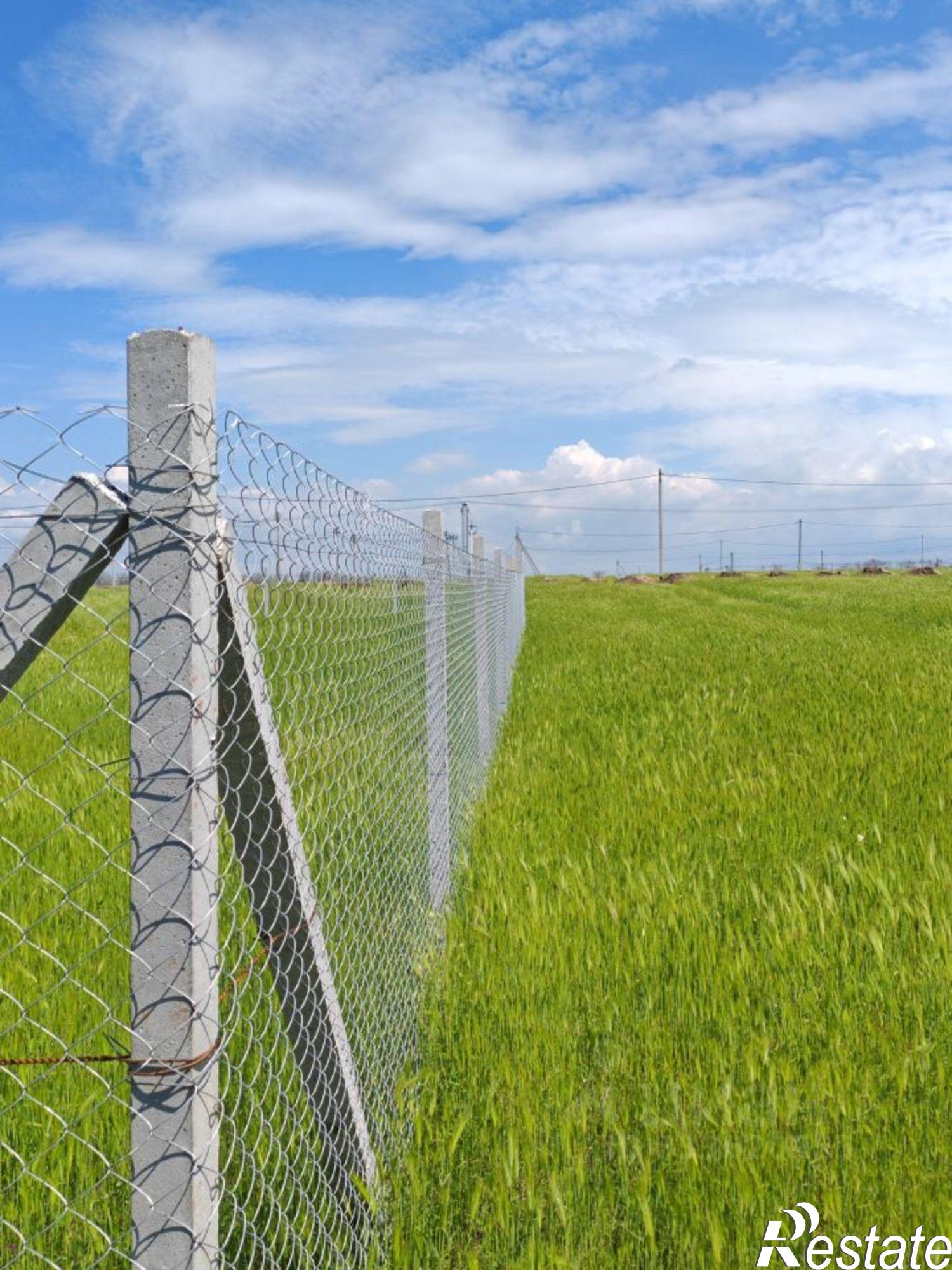 Купить землю, земельный участок за 2 300 000 рублей на Советская улица, 30