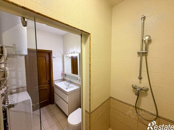 2-комн квартира улица Строителей, 3,  д. 3