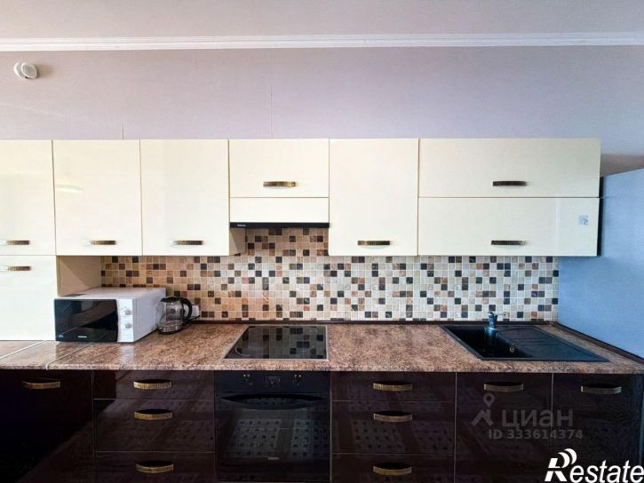 2-комн квартира улица Строителей, 3,  д. 3