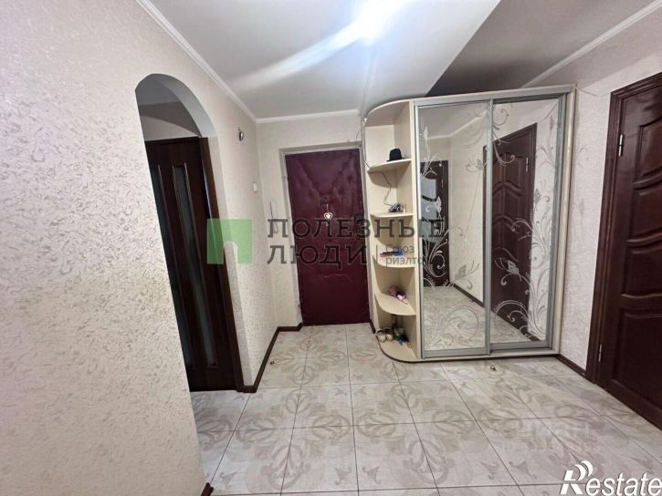 3-комн квартира Менжинского улица, 8,  д. 8