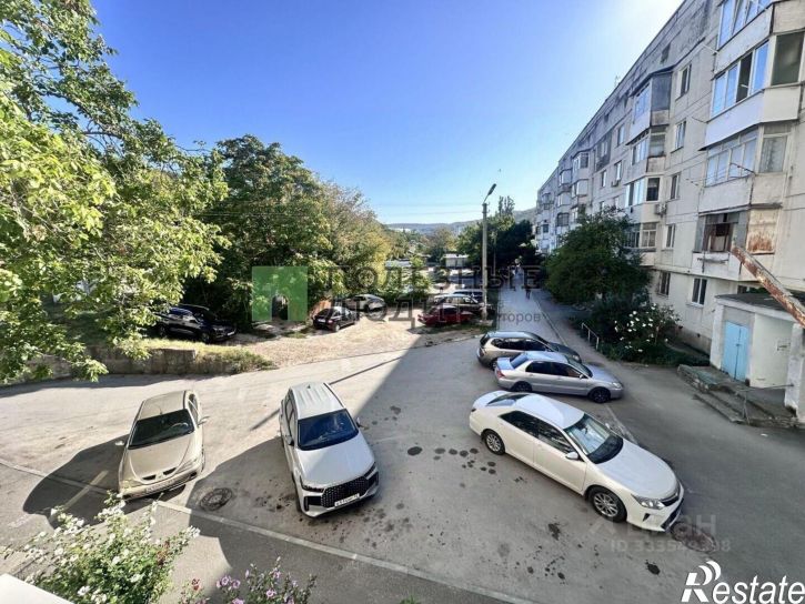 3-комн квартира Менжинского улица, 8,  д. 8