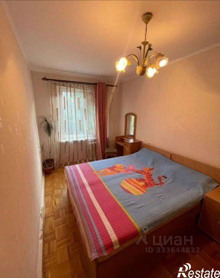 3-комн квартира Санаторная улица, 15,  д. 15