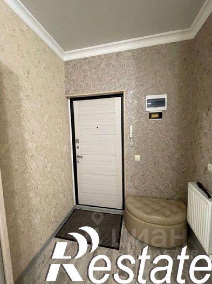 2-комн квартира улица Горпищенко, 100,  д. 100