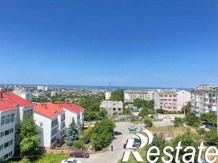 2-комн квартира улица Горпищенко, 100,  д. 100
