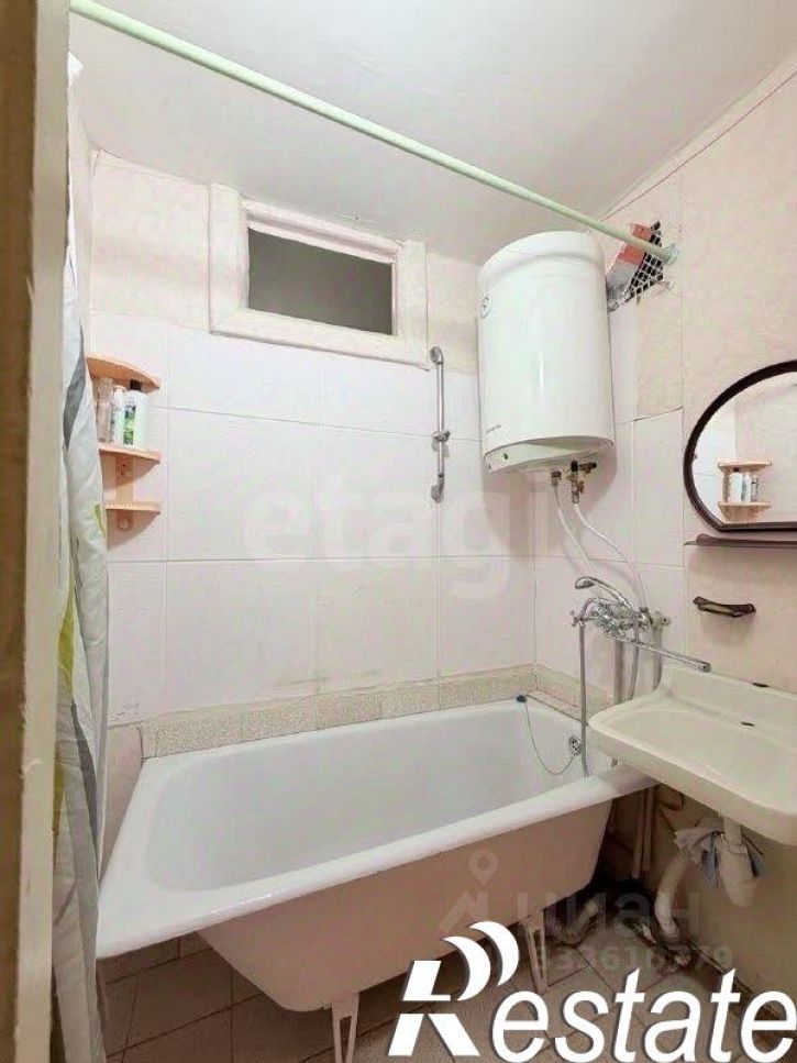 2-комн квартира улица Генерала Жидилова, 36,  д. 36