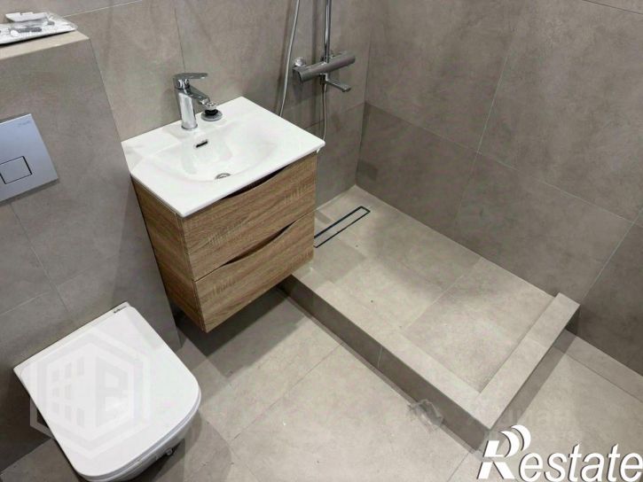2-комн квартира улица Геологов, 7 к4,  д. 7 к4