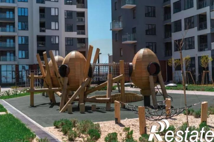 3-комн квартира Лазурная улица, 1 к6,  д. 1 к6
