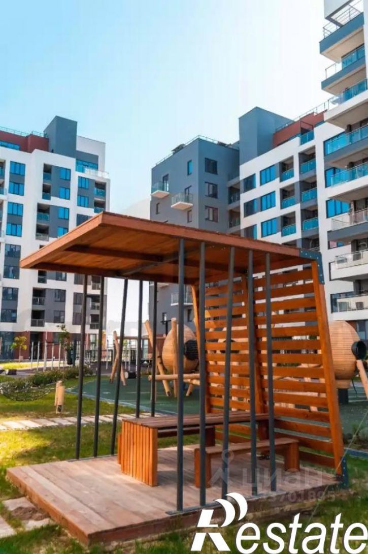 3-комн квартира Лазурная улица, 1 к6,  д. 1 к6