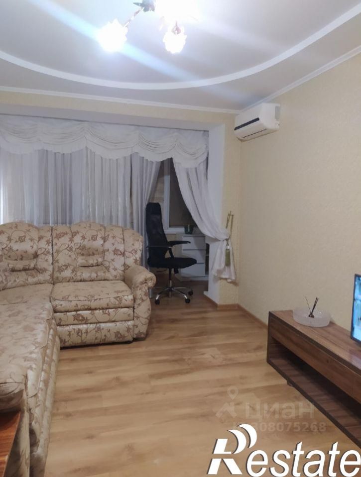 2-комн квартира улица Адмирала Юмашева, 3,  д. 3