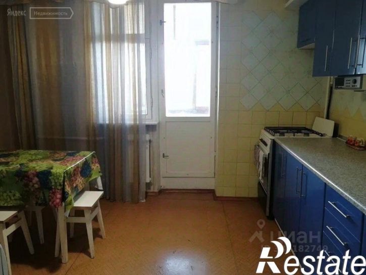 2-комн квартира улица Генерала Лебедя, 49,  д. 49