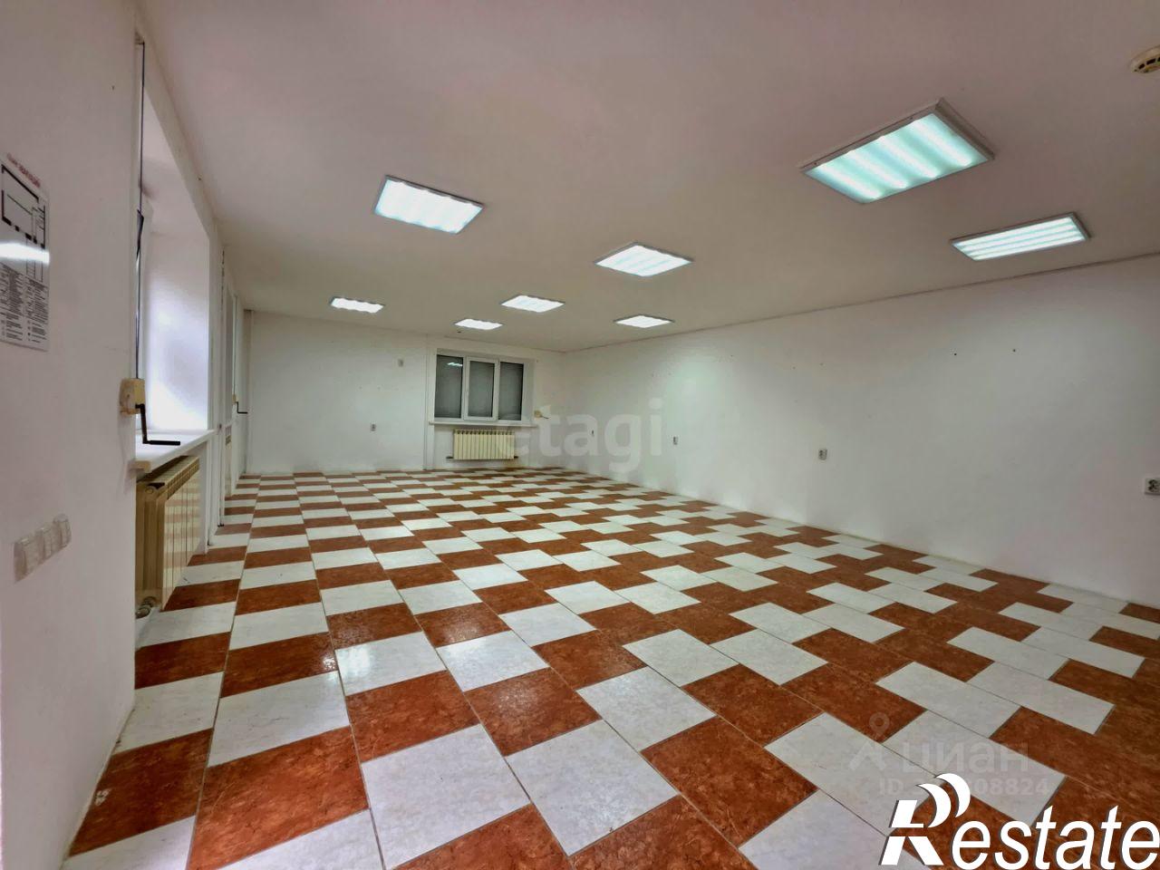 Купить торговое помещение за 12 879 300 рублей на улица Кузнецова, 14