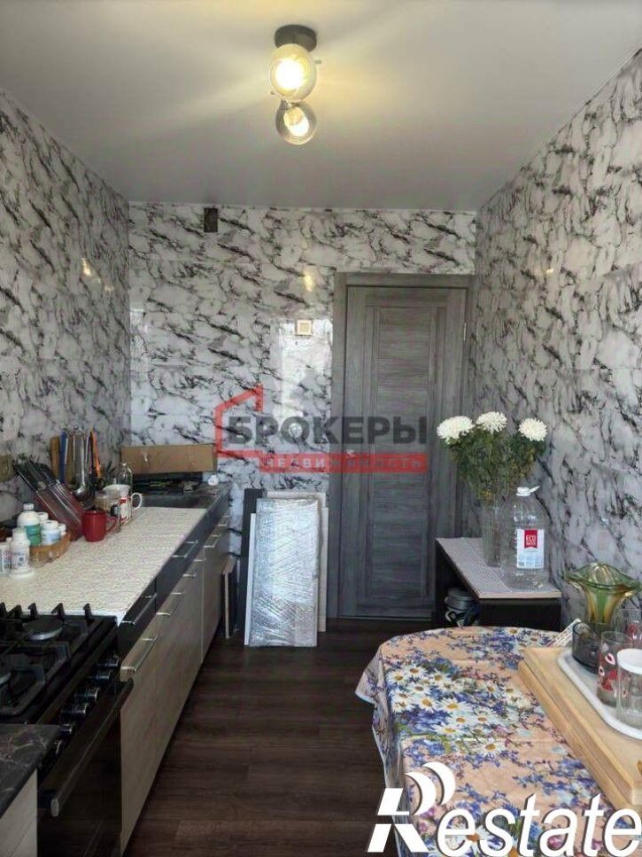 2-комн квартира проспект Октябрьской Революции, 32,  д. 32
