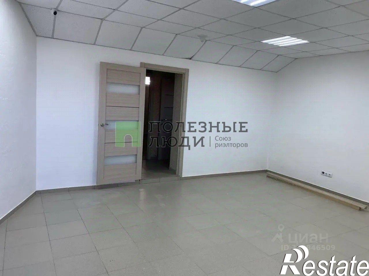 Купить торговое помещение за 11 477 400 рублей на Античный проспект, 52