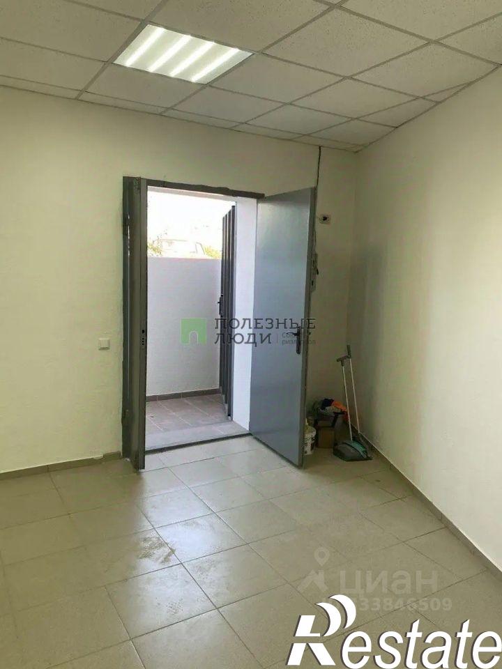 Купить торговое помещение за 11 477 400 рублей на Античный проспект, 52