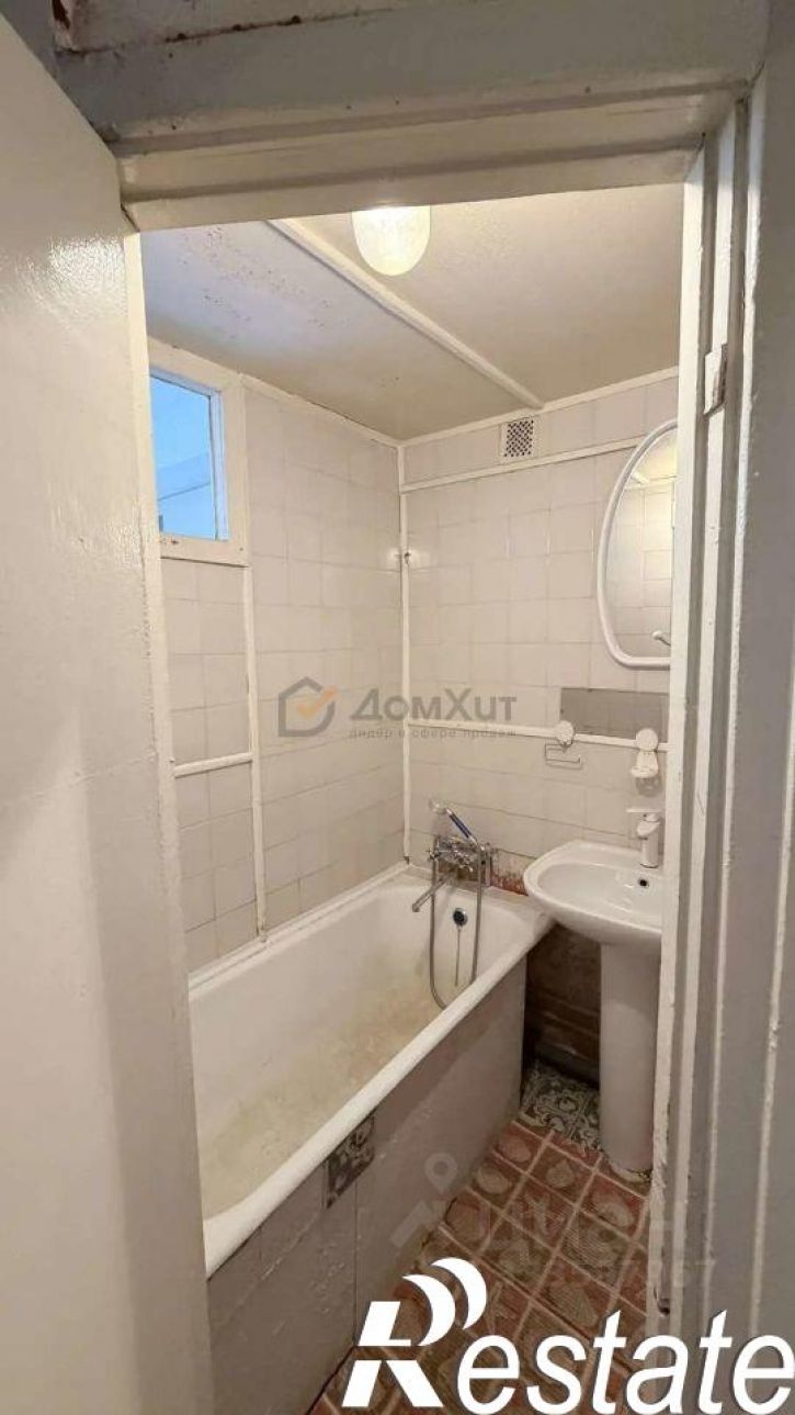 2-комн квартира улица Маршала Геловани, 10,  д. 10