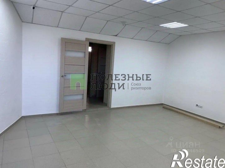 Торговое помещение Античный проспект, 52,  д. 52