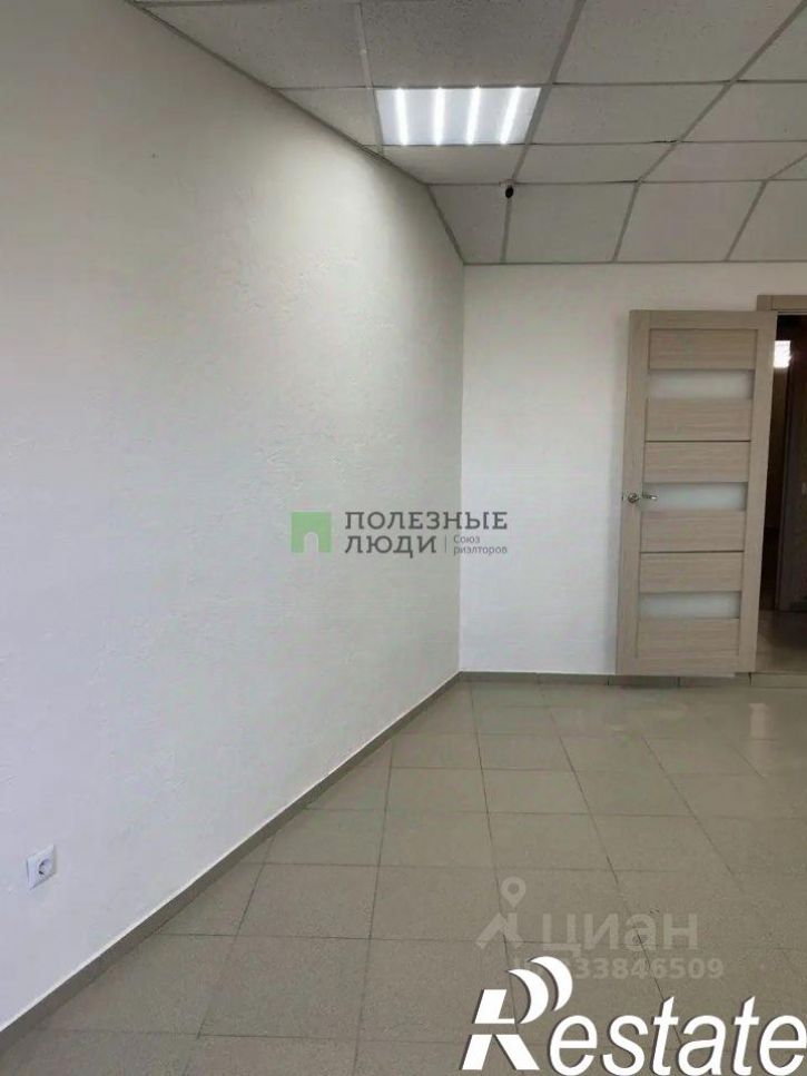 Торговое помещение Античный проспект, 52,  д. 52