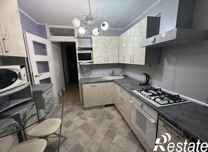 3-комн квартира улица Адмирала Фадеева, 23,  д. 23
