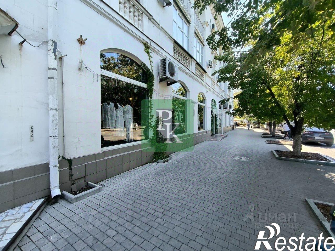 Сдать торговое помещение за 3 130 830 рублей на проспект Нахимова, 5