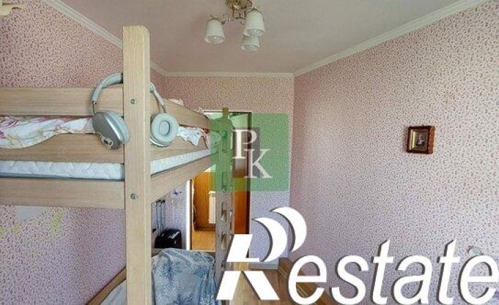 4-комн квартира улица Александра Косарева, 5,  д. 5