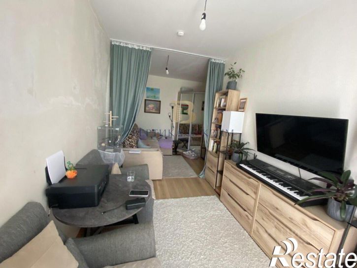 4-комн квартира улица Строителей, 11Г,  д. 11Г