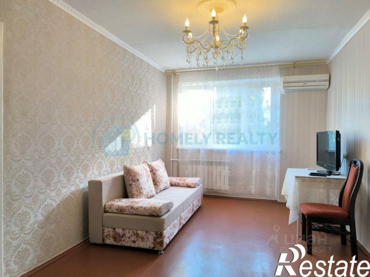 3-комн квартира улица Глухова, 3,  д. 3