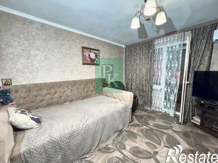 3-комн квартира улица Адмирала Юмашева, 3,  д. 3