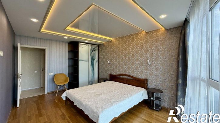 2-комн квартира Парковая улица, 12,  д. 12