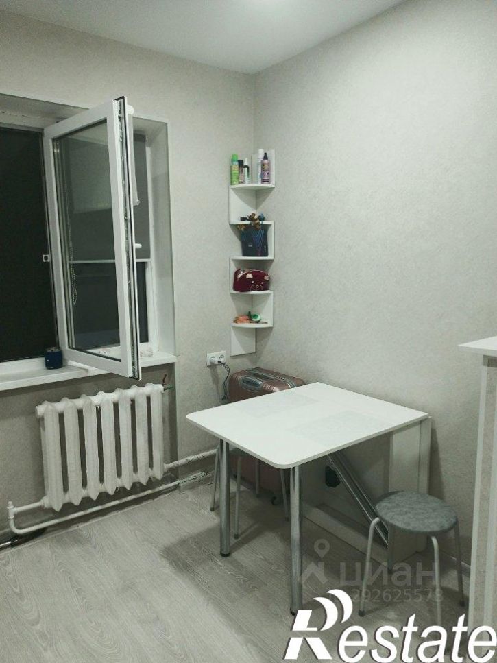 Комната Стахановская улица, 18,  д. 18