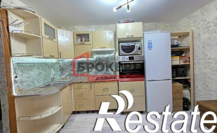 2-комн квартира проспект Генерала Острякова, 172А,  д. 172А