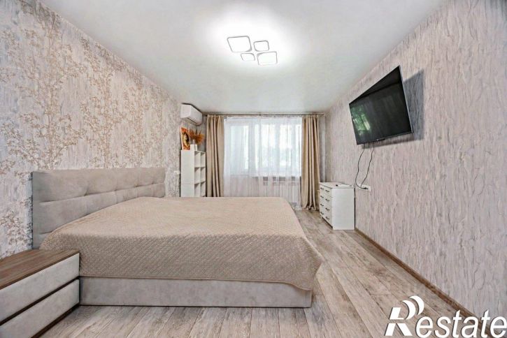 3-комн квартира улица Александра Маринеско, 41,  д. 41