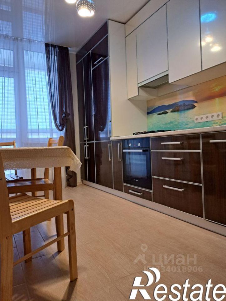3-комн квартира улица Колобова, 34/1,  д. 34/1