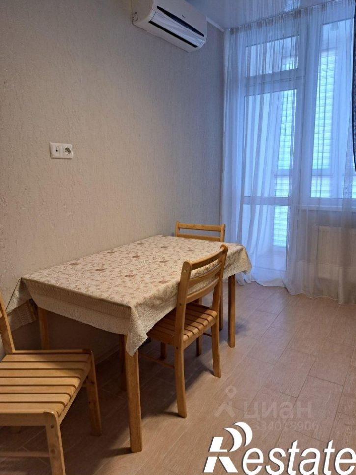 3-комн квартира улица Колобова, 34/1,  д. 34/1