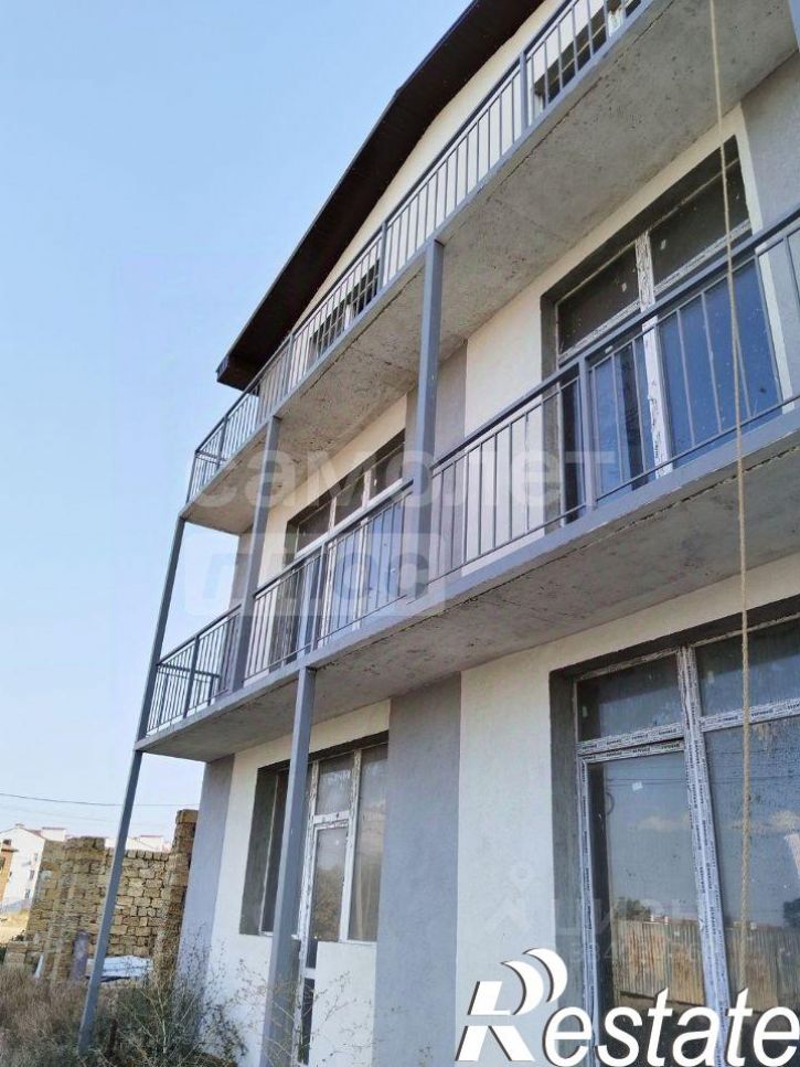1-комн квартира улица Авиаторов, 100,  д. 100
