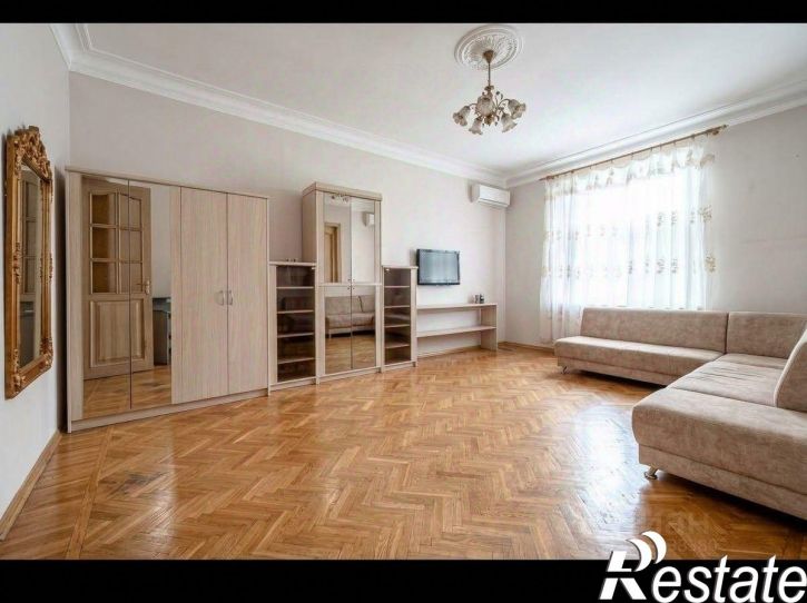 3-комн квартира улица Ленина, 33,  д. 33