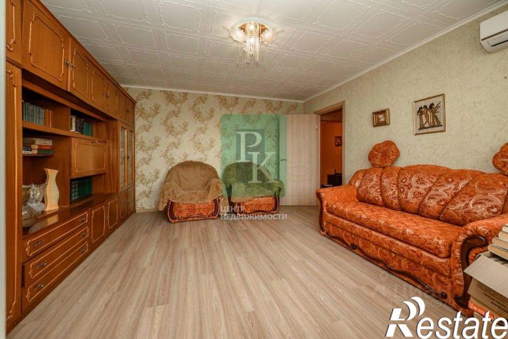 2-комн квартира улица Меньшикова, 84,  д. 84