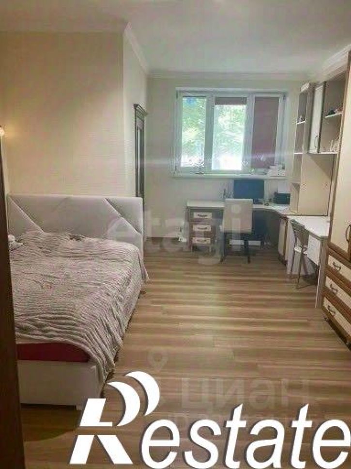 5-комн квартира улица Иванищева, 17,  д. 17