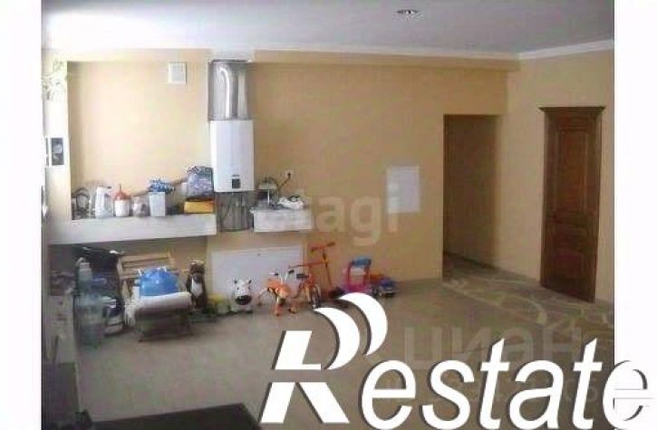 5-комн квартира улица Иванищева, 17,  д. 17