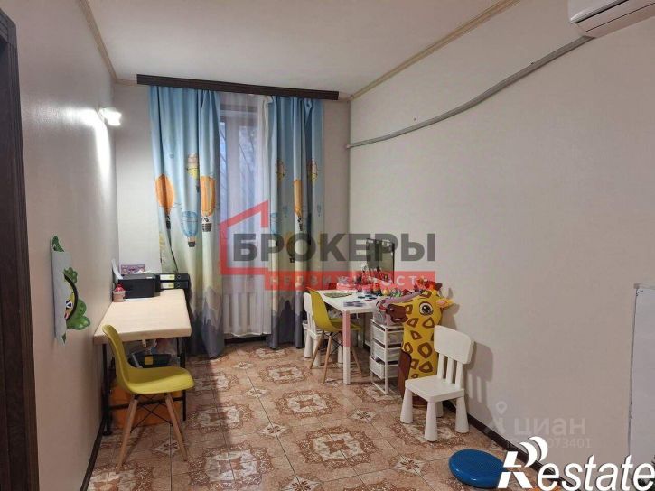 5-комн квартира улица Адмирала Юмашева, 24,  д. 24