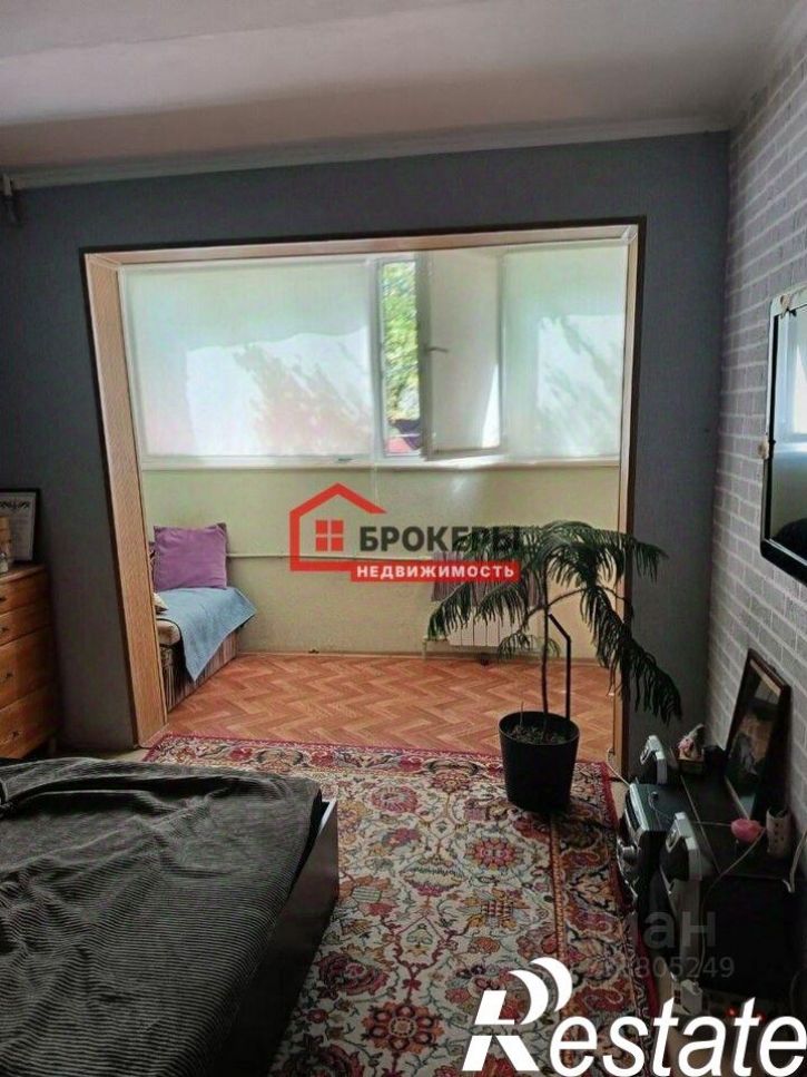 3-комн квартира улица Генерала Мельника, 1,  д. 1