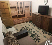 3-комн, 53кв м, этаж 1/4 улица Космонавтов, 7