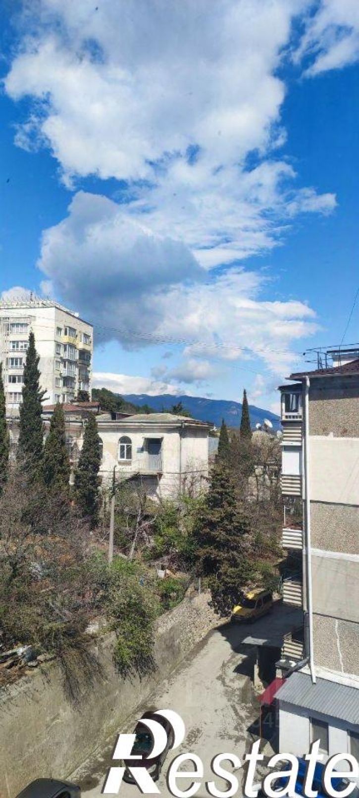 2-комн квартира улица 40 лет Октября, 1,  д. 1